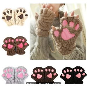 🆕SALE PAW🐾🐾PRINT FINGERLESS GLOVES/MITTENS